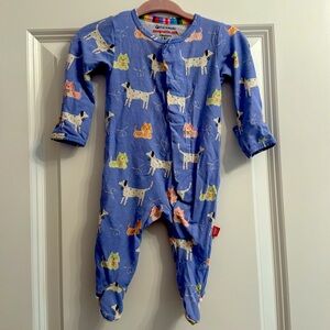Magnetic Me blue dog onesie. Newborn (5-8 lb)